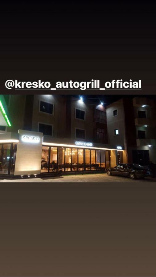 Hotel Kresko Lushnje Bagian luar foto